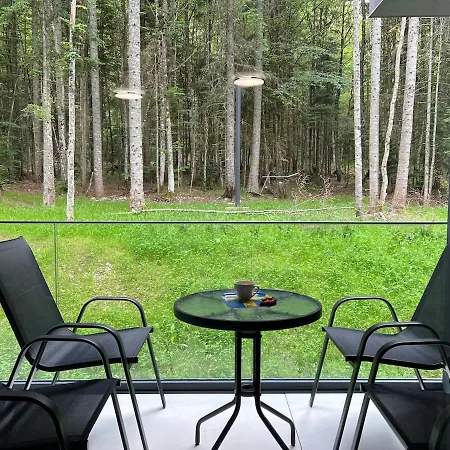 Modern Nordic Forest Retreat On شقة بيلاسنيكا