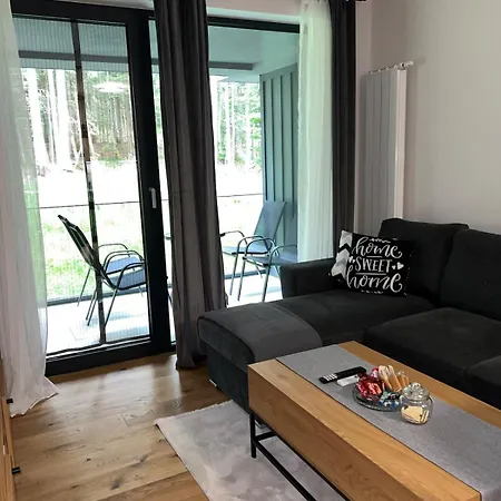 شقة Modern Nordic Forest Retreat On